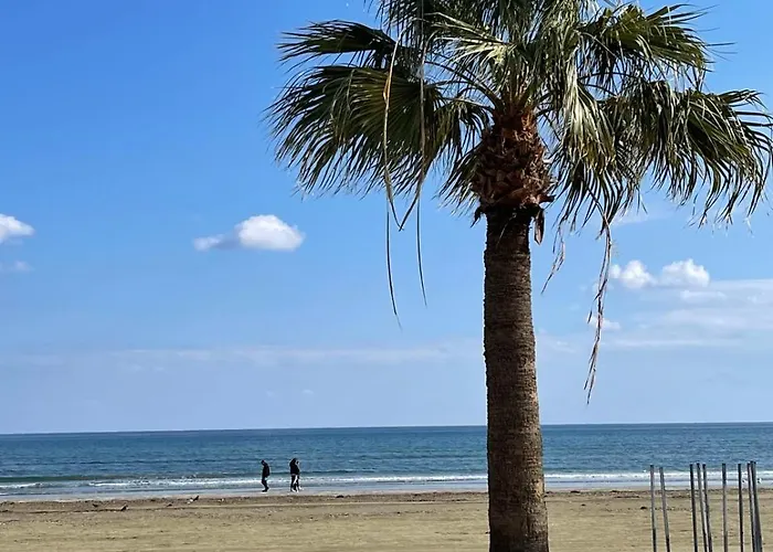 Lamias For A Relaxing Time * Livadhia