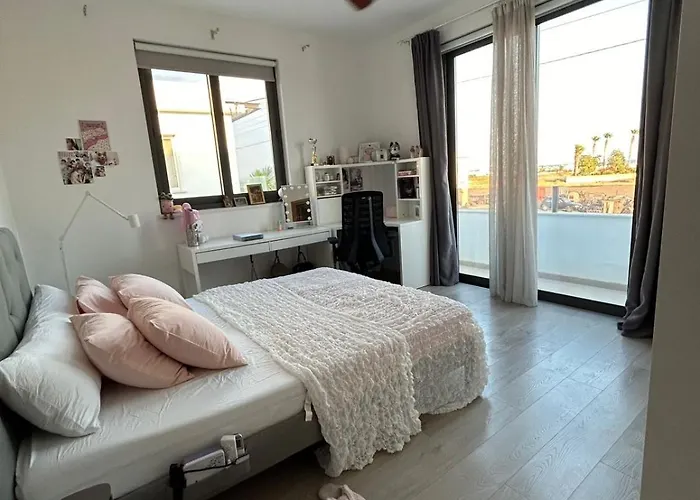 Lamias For A Relaxing Time